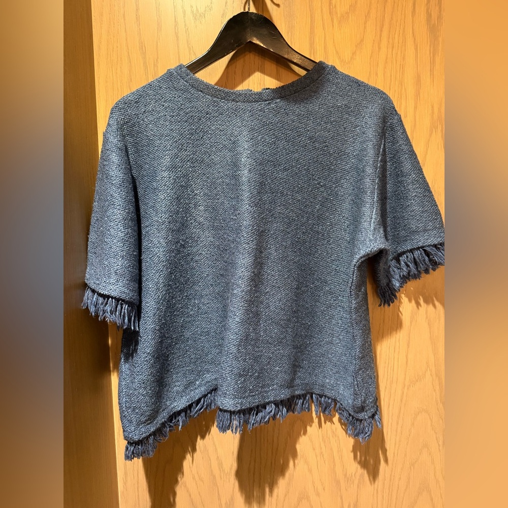 River Island Short Sleeve Sweater Top with Fringe Size L / 12